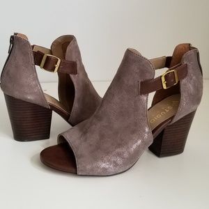 NWOT Studio Brand Open Toe Sandals size 9 1/2